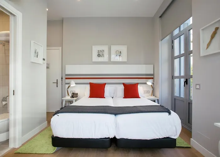 Legazpi Doce Rooms&suites