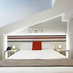 ゲストハウス Legazpi Doce & 4*