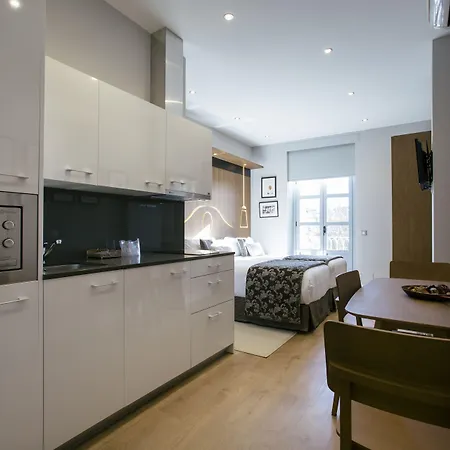 Legazpi Doce & 4* San Sebastián