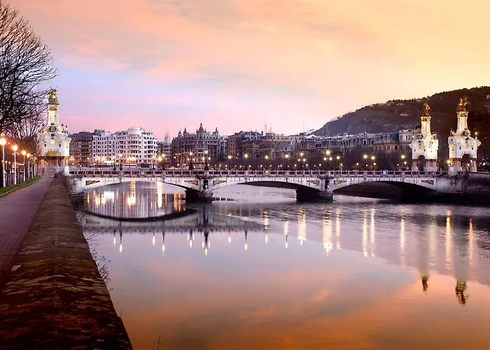 Legazpi Doce & 4* San Sebastián